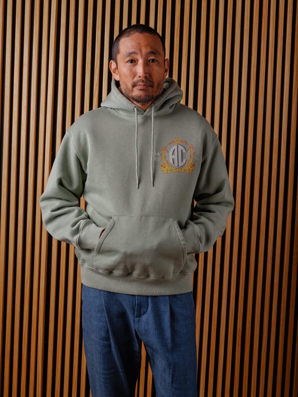 Crest Hoodie Hoodie a/c space 